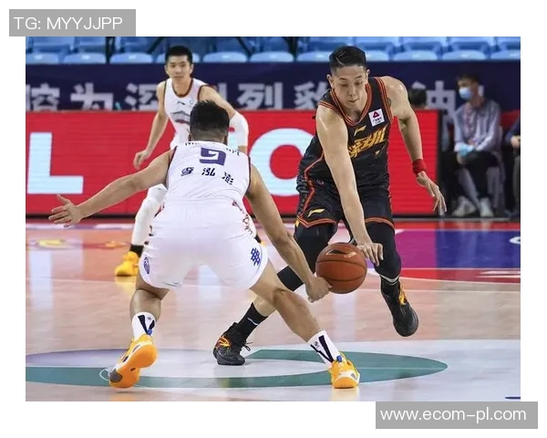 南京篮球队在世锦赛中的灵活性表现分析与战术探讨