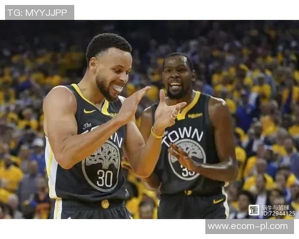 重庆足球队的包夹战术解析与其在联赛中的影响探讨 重庆足球队的包夹战术解析与其在联赛中的影响探讨