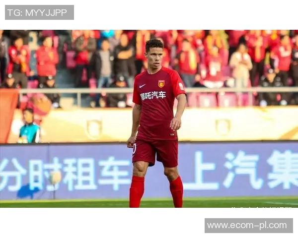 足球明星勇敢回应质疑展现真实自我与坚定信念 足球明星勇敢回应质疑展现真实自我与坚定信念